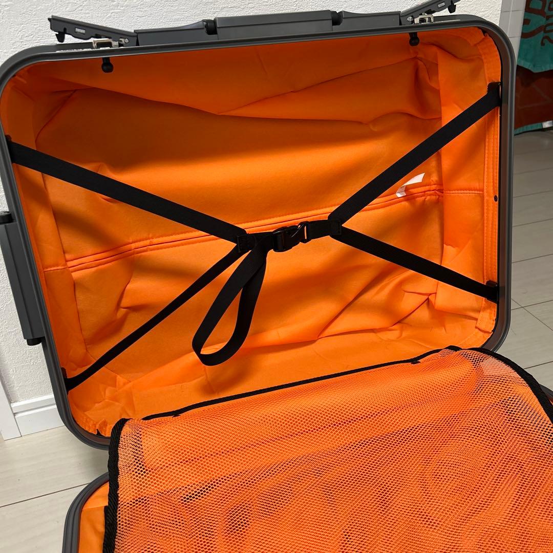 定価の半値以下】トラべリストスーツケース ネイビー×オレンジ 63L