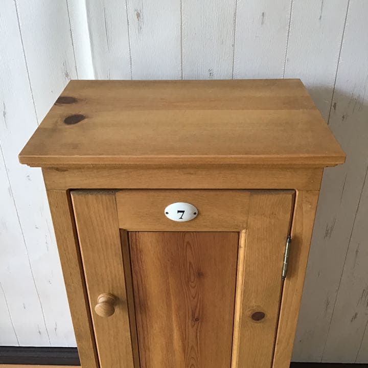 カントリーキャビネット　本棚