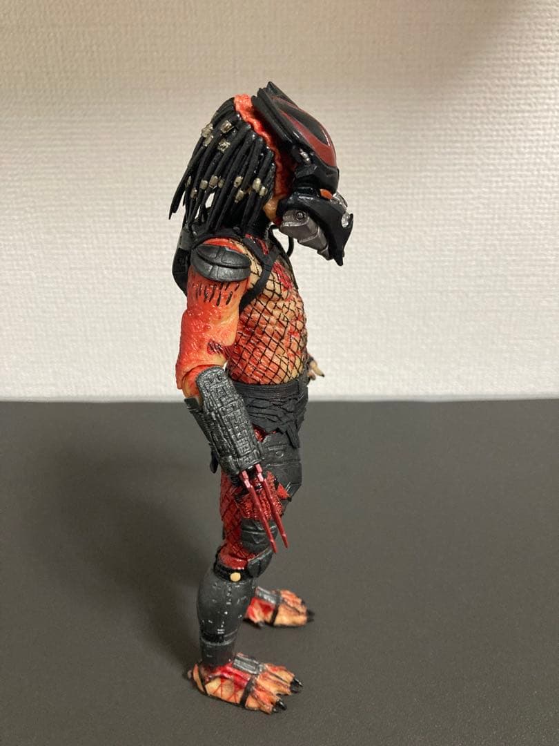 ネカ　NECA バイパー　プレデター