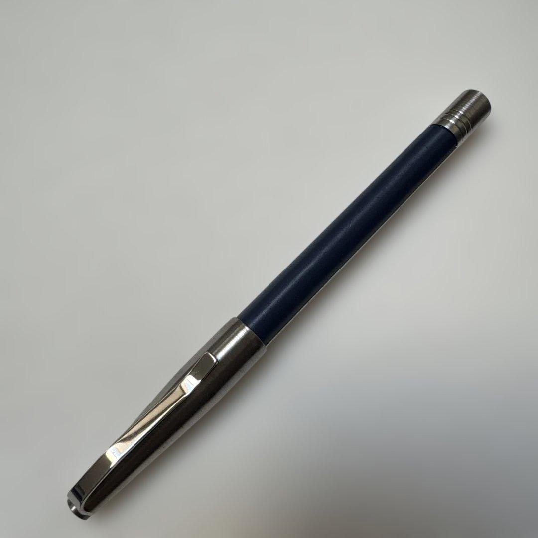 ポスタルコ　レイヤード　ボールペン　ブルー