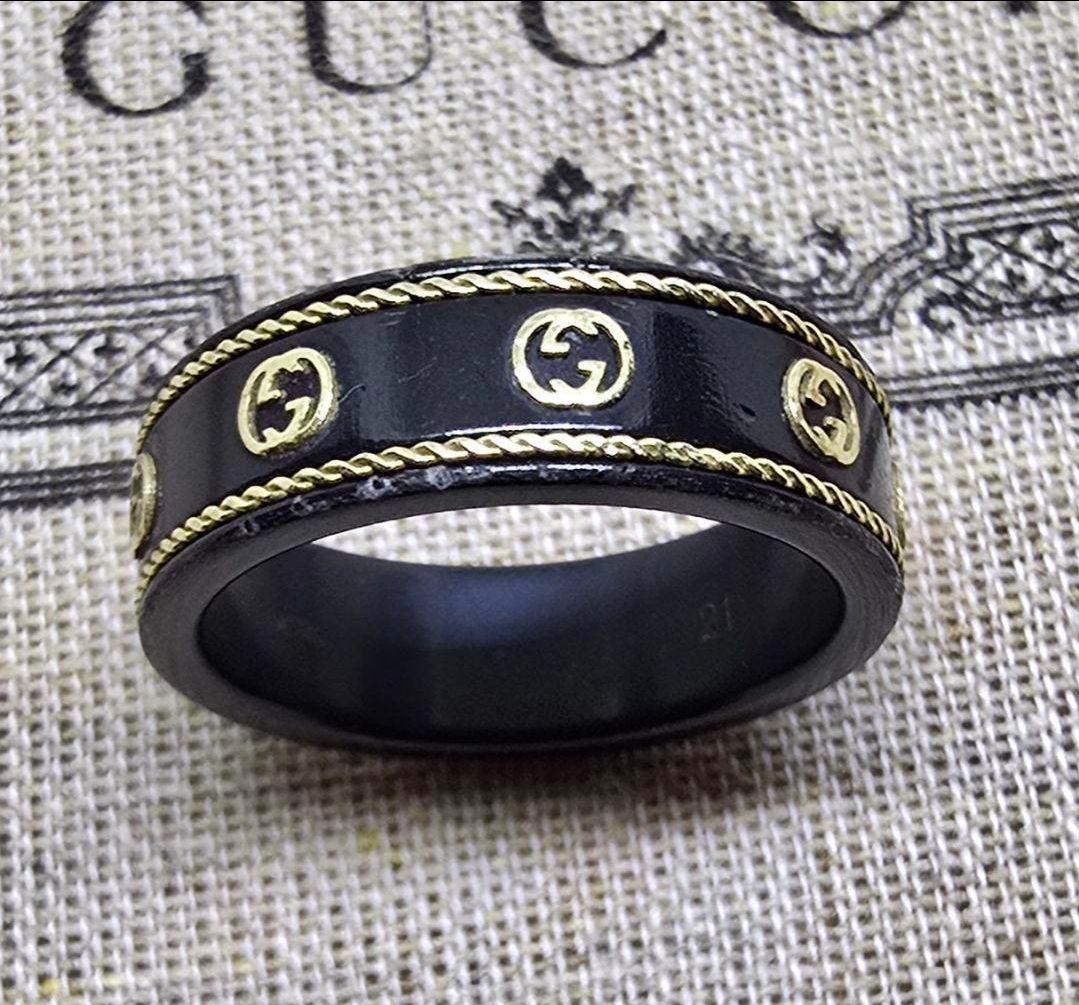 【現行モデル】GUCCI AU750×ブラックコランダム アイコンリング 21号