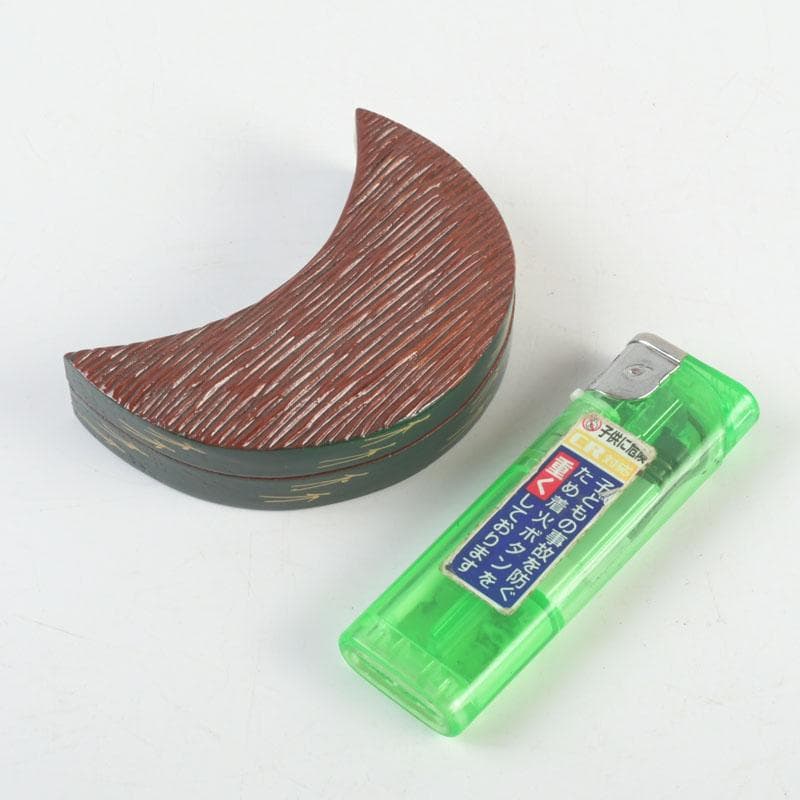 茶道具　高橋峯房作　松蒔絵　三日月型　香合　共箱　V　9498