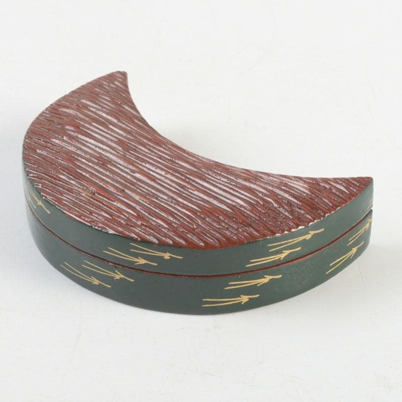 茶道具　高橋峯房作　松蒔絵　三日月型　香合　共箱　V　9498