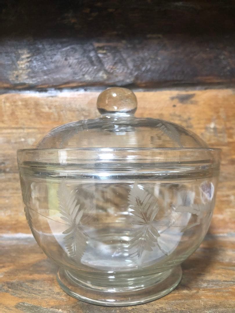 ガラス容器　レトロ　羊歯