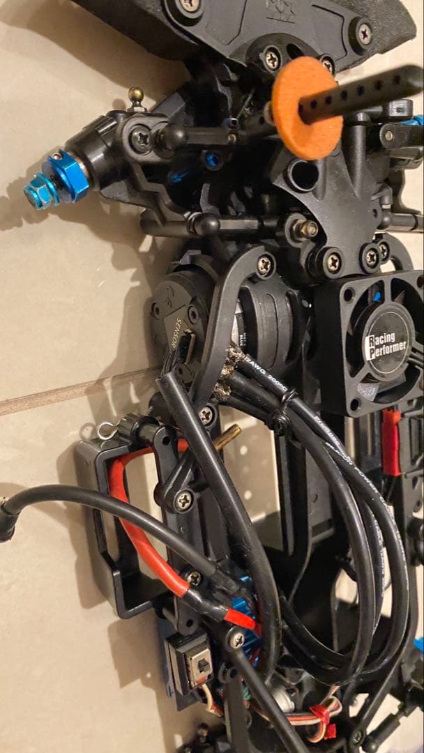 スコーピオン 1/10 電動ラジコンカー