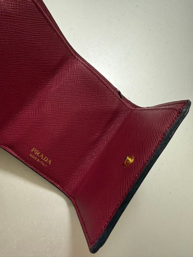 PRADA レザー 三つ折り財布