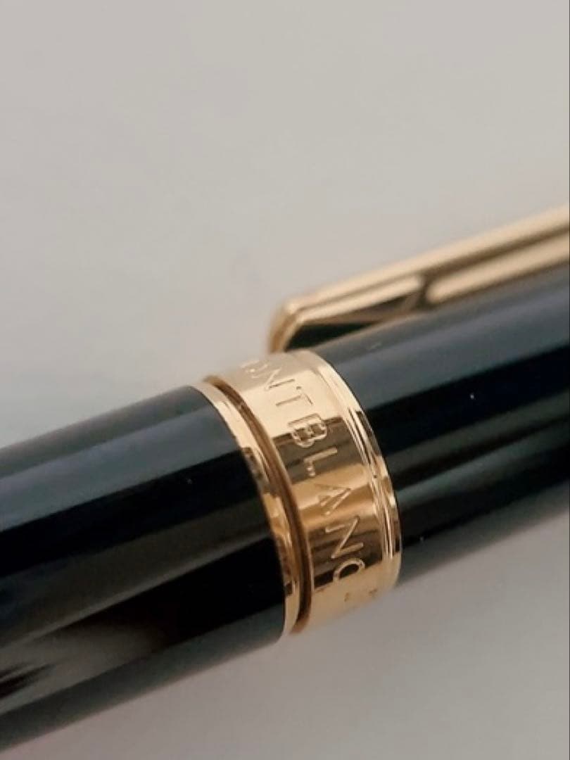 モンブラン　MONTBLANC ボールペン ノブレスオブリージュ　ツイスト式