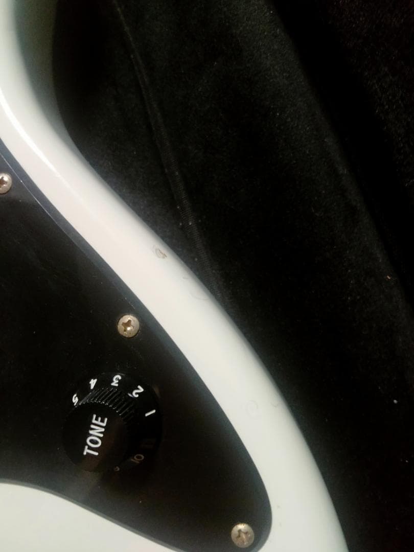 軽量 Squier stratocaster 1H bullet 1ハム 鳴良