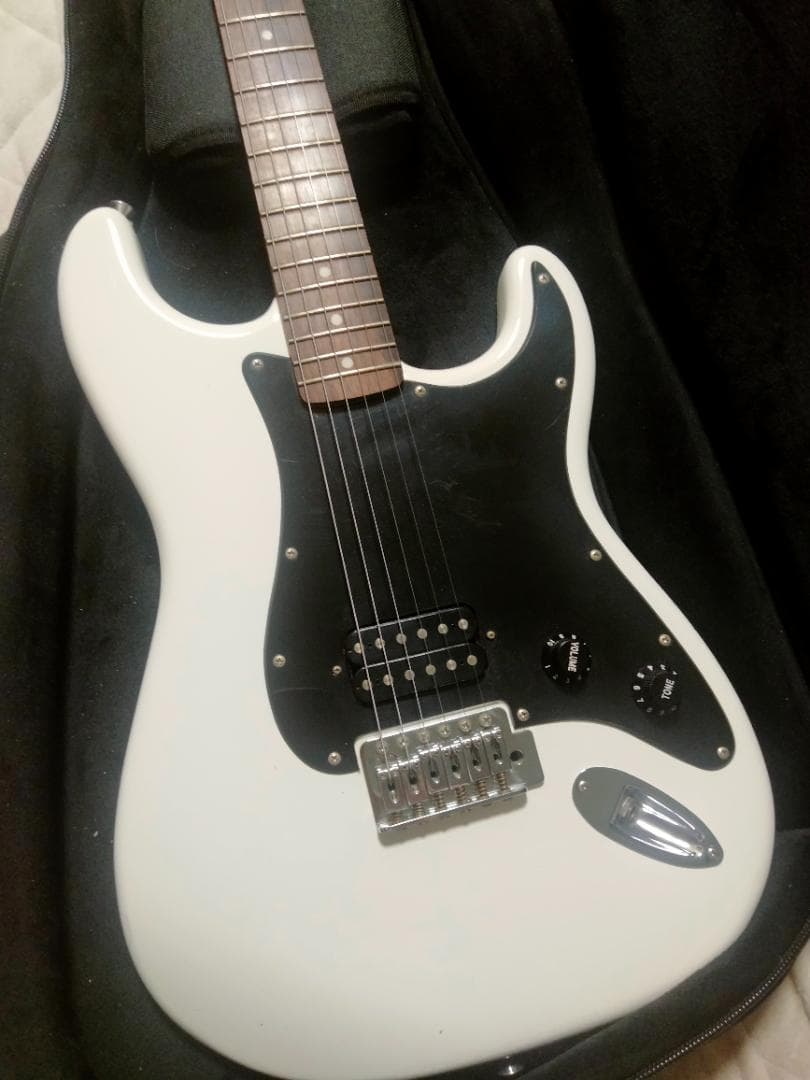 軽量 Squier stratocaster 1H bullet 1ハム 鳴良