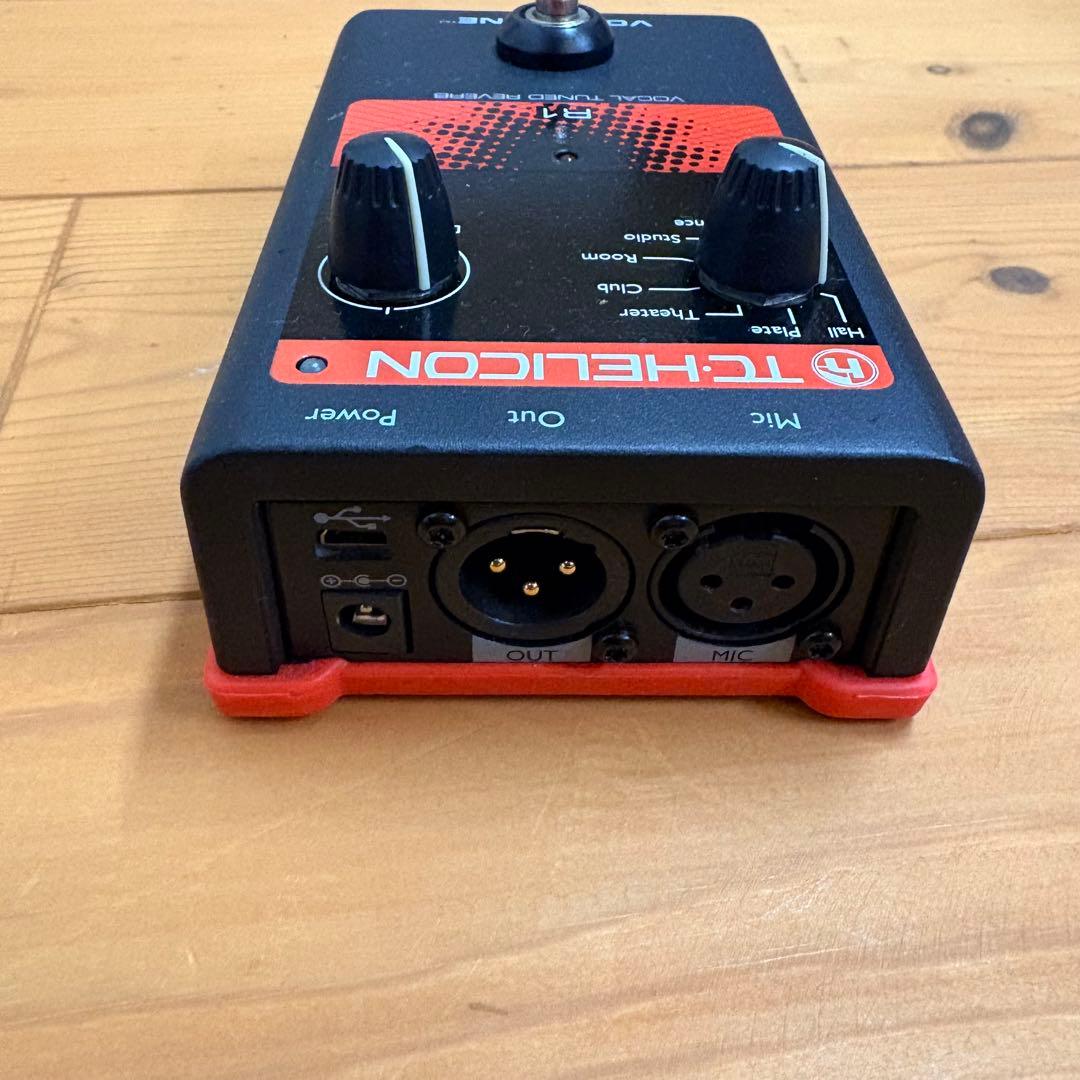 TC Helicon Voicetone R1 ボーカルチューンドリバーブ