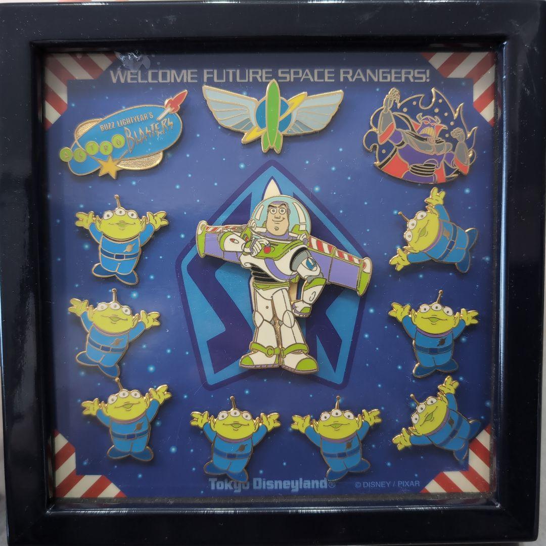 【希少】バズライトイヤーのアストロブラスター　ピンバッジセット　東京ディズニー 希少】バズライトイヤーのアストロブラスター ピンバッジセット 東京