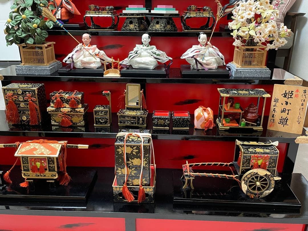 【★ぷーたんママさん専用★】雛人形　お雛様、お内裏様、三人官女、5人囃子のみ