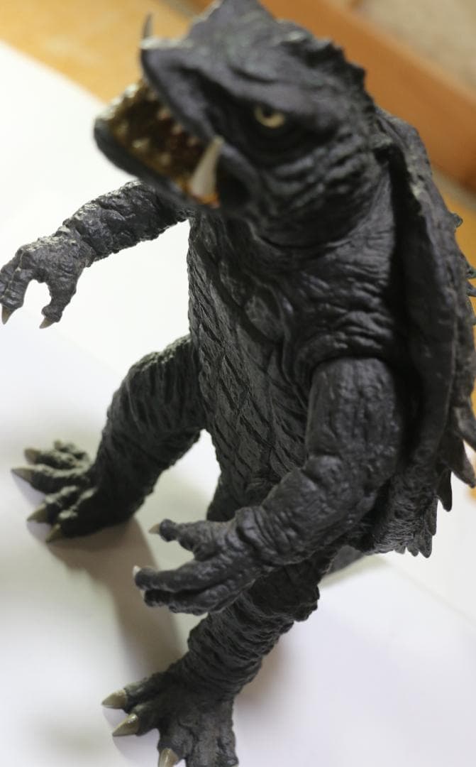 貴重昭和版　ガメラ（大映映画）の大型フィギャー　全高：約２７㎝　完成品　中古品