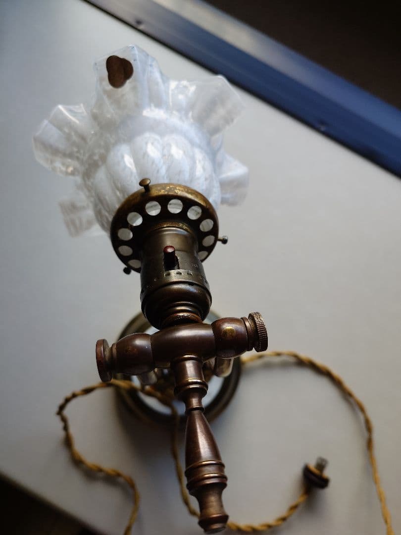 フランス製シェード ビンテージランプ 1940 年 フェントンお好きな方にも