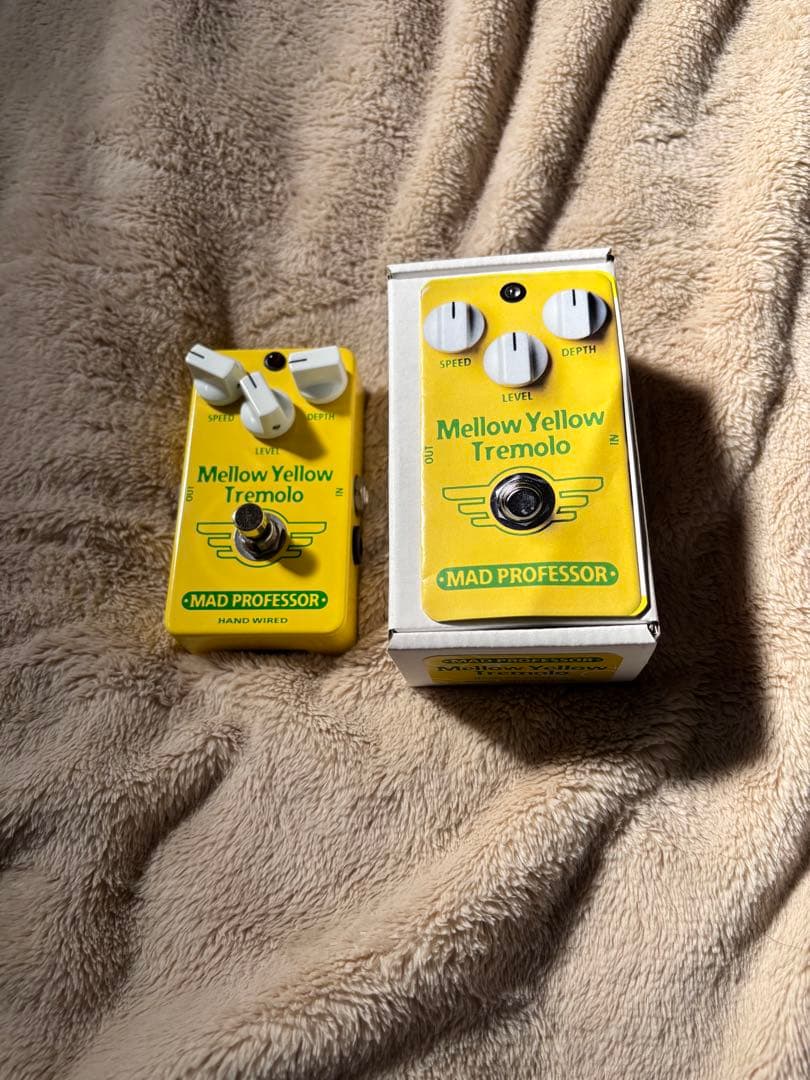 MAD professor mellow yellow trèmolo HW - メルカリ