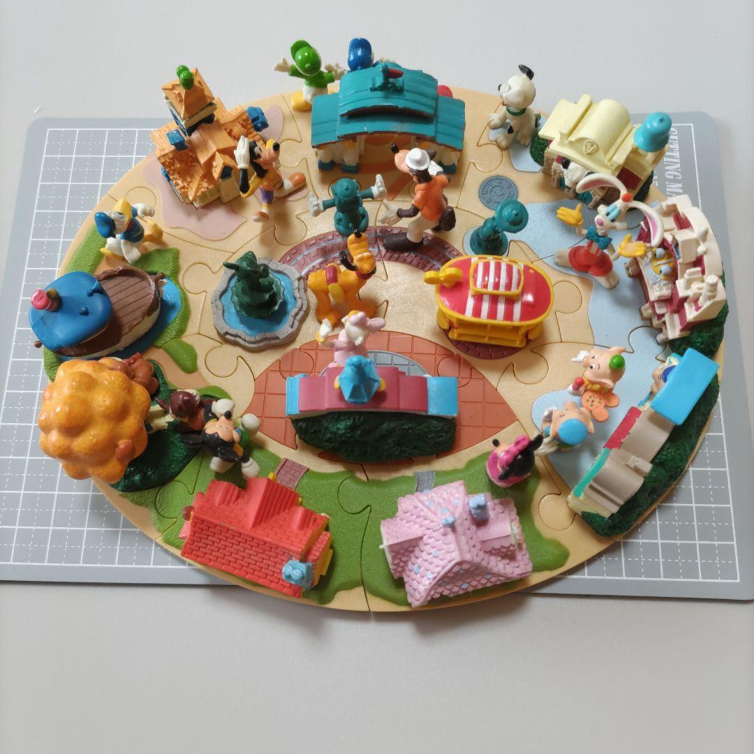 ディズニーランド トゥーンタウン ジオラマフィギュア - メルカリ