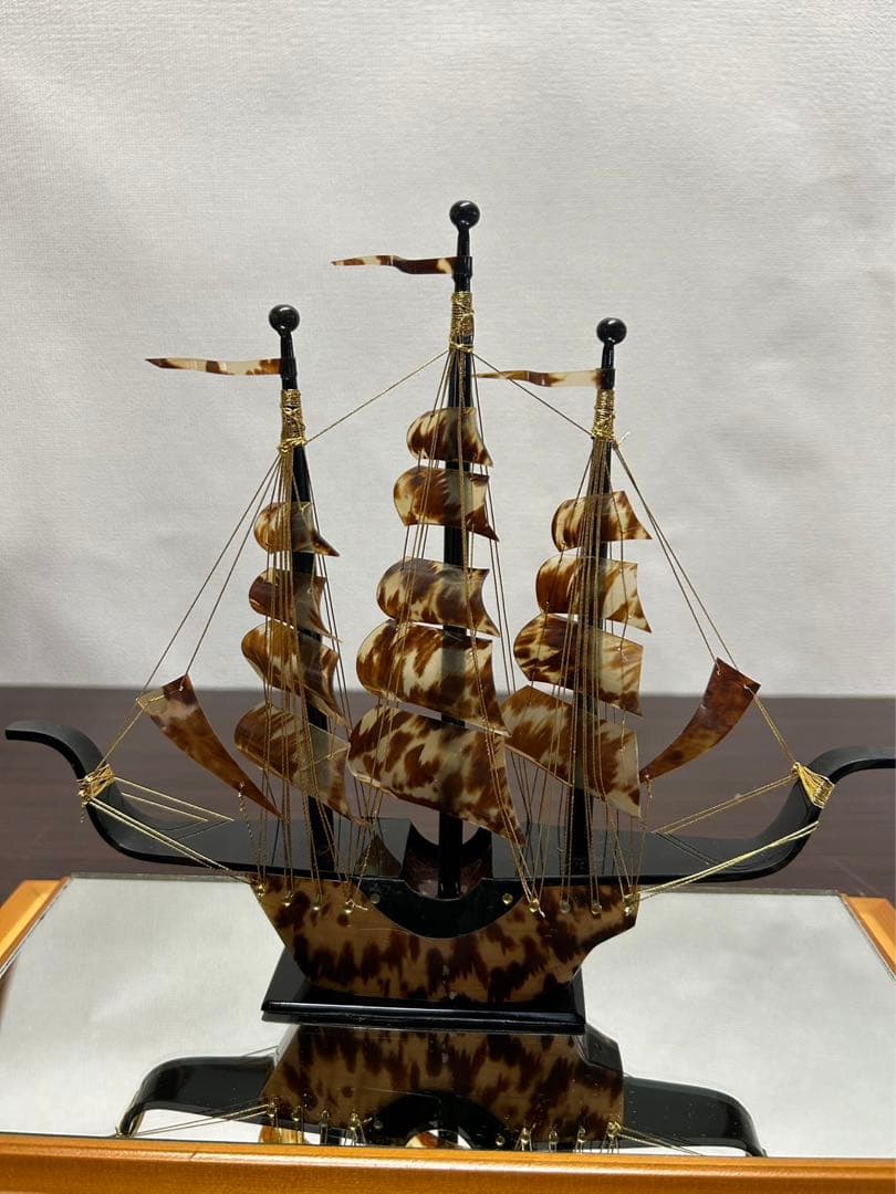 べっ甲 鼈甲 帆船 船 模型 置物 オブジェ - メルカリ