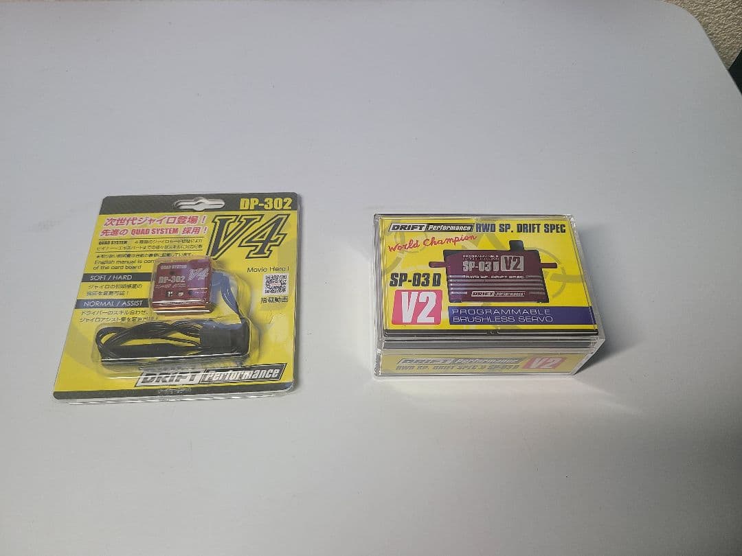 ヨコモ　ジャイロ　サーボ　SP-03DV2　DP-302V4　レッド　ブラシレス