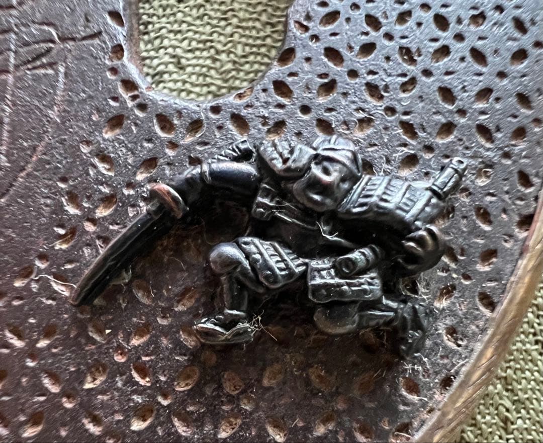 時代物 大小鍔 大小拵 武者 鎧 日本刀 収納桐箱 アンティーク