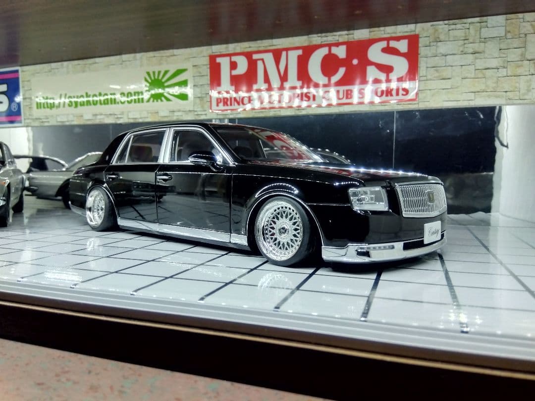 1/18 AUTOart トヨタ センチュリー 神威 (UWG60) カスタム