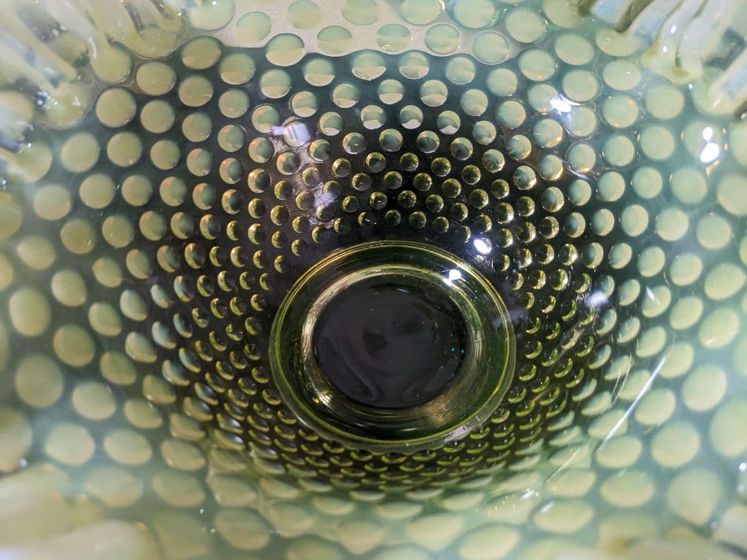 フェントン ウランガラス ヴァセリン ホブネイルオパルセント ラージ