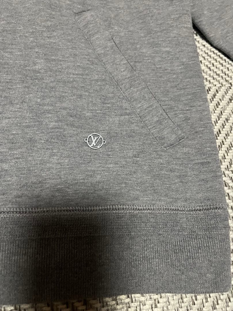 美品⭐︎LOUIS VUITTONのフルジップパーカー　メンズS