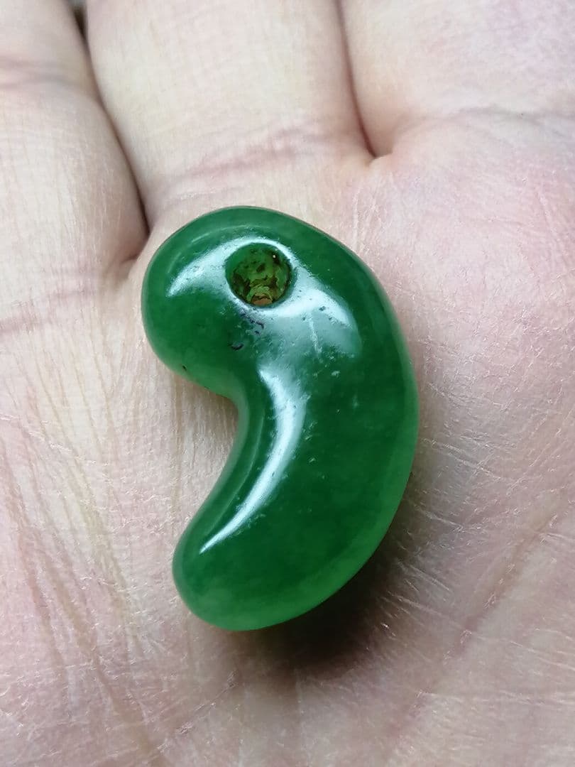 ★【テン】古墳期『琅玕翡翠勾玉』出土品。2.80cm 本物品　超ろうかん。