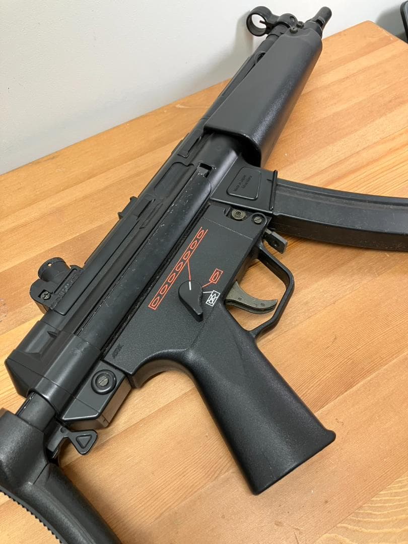 トイガンおまとめ　東京マルイ　MP5　電動ガン　グロック　マガジン付き