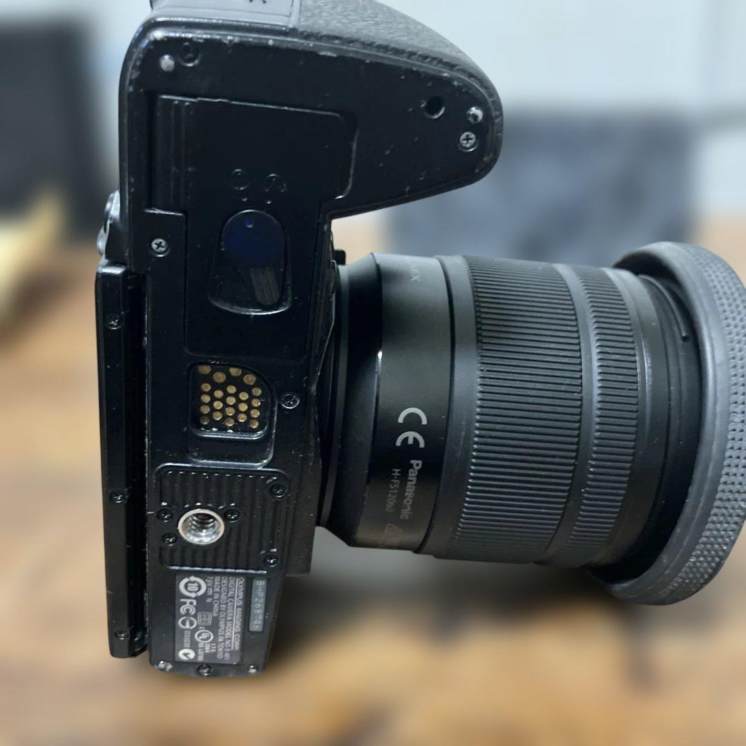 OLYMPUS OM-D E-M1 レンズ LUMIX 12-60mm