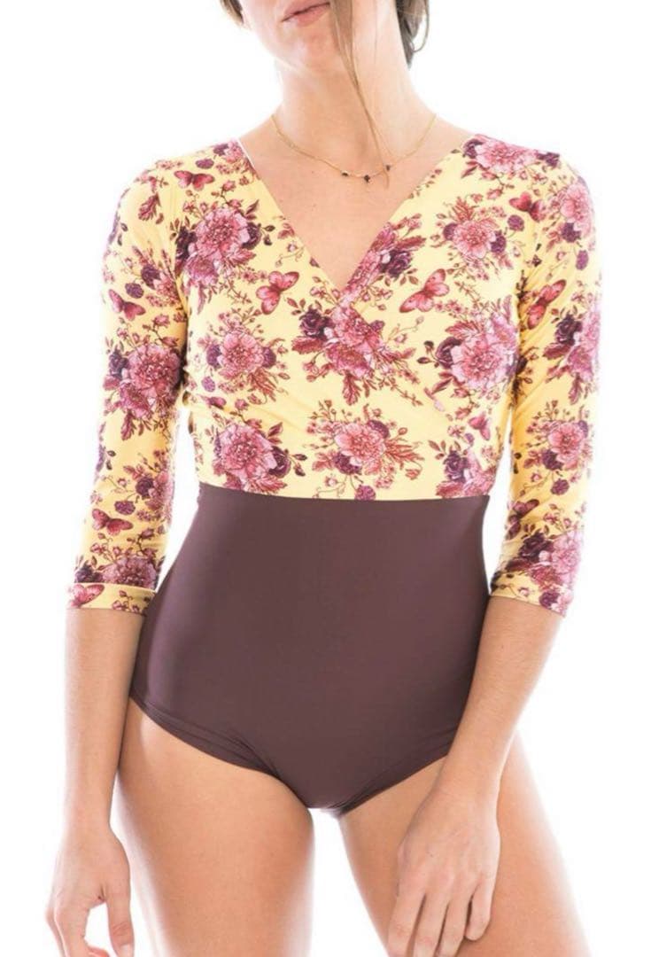 新品未使用品アダルadaluカシュクール水着