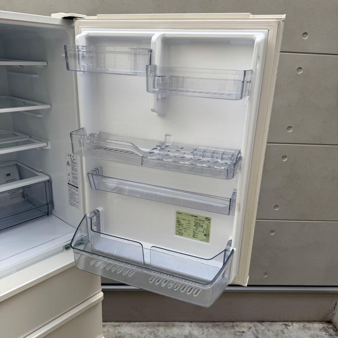 75⭐️2022年製美品☆アクア 冷蔵庫 ホワイト 大型 4ドア 355L