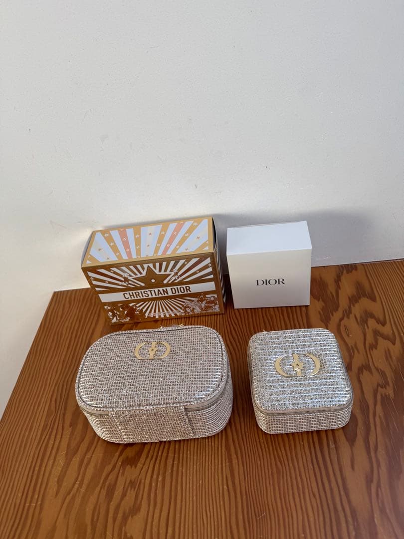 新品　Dior ホリデー2025 ポーチ&ジュエリーBOX
