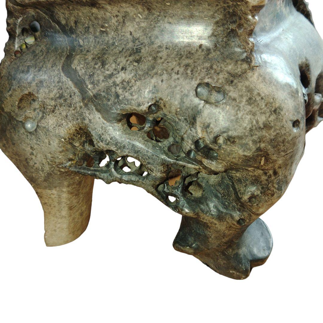 中国寿山石(印材) 草花文彫刻花瓶 置物 瑪瑙