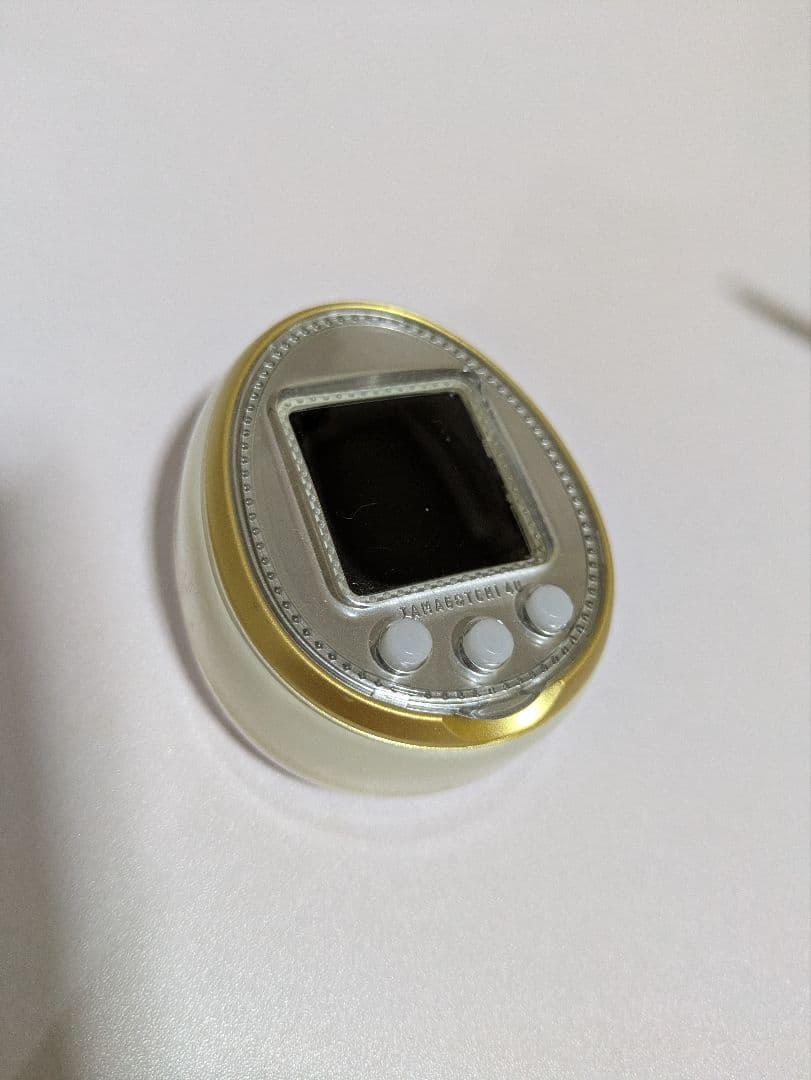 たまごっち 4U ホワイト