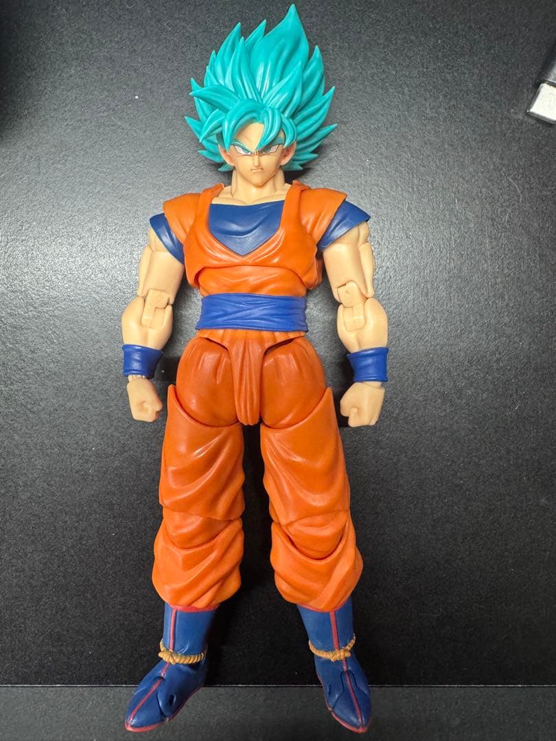 S.H.フィギュアーツ 孫悟空 伝説のスーパーサイヤ人 ＋スーパーサイヤ人ブルー