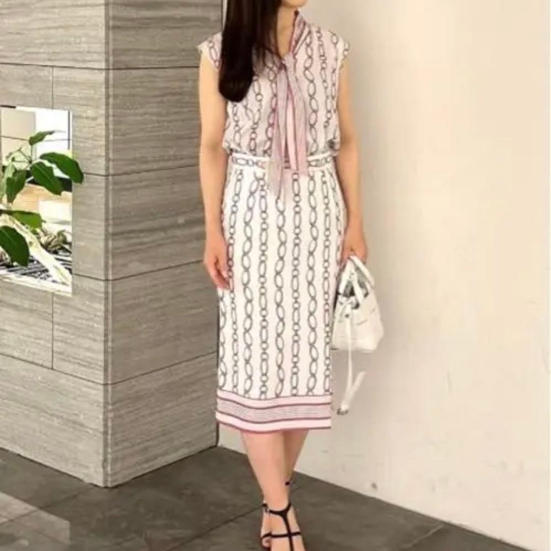 新品　チェーン柄タイトスカート 希少サイズ40