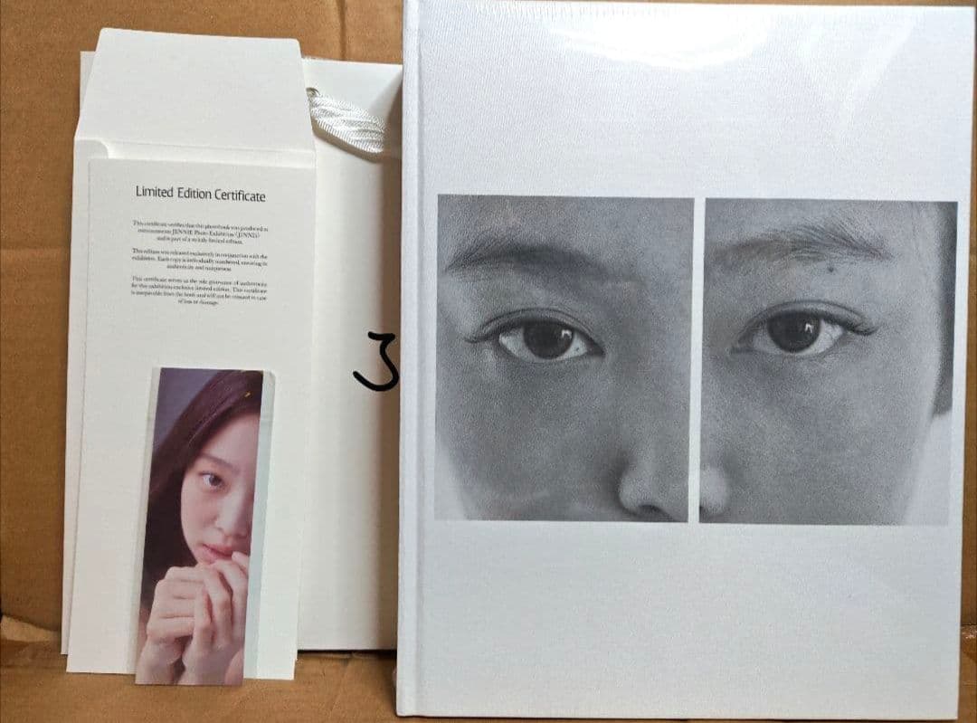 JENNIE J2NNI5 写真展 ジェニ 写真集 フォトブック 特典付き J2NNI5