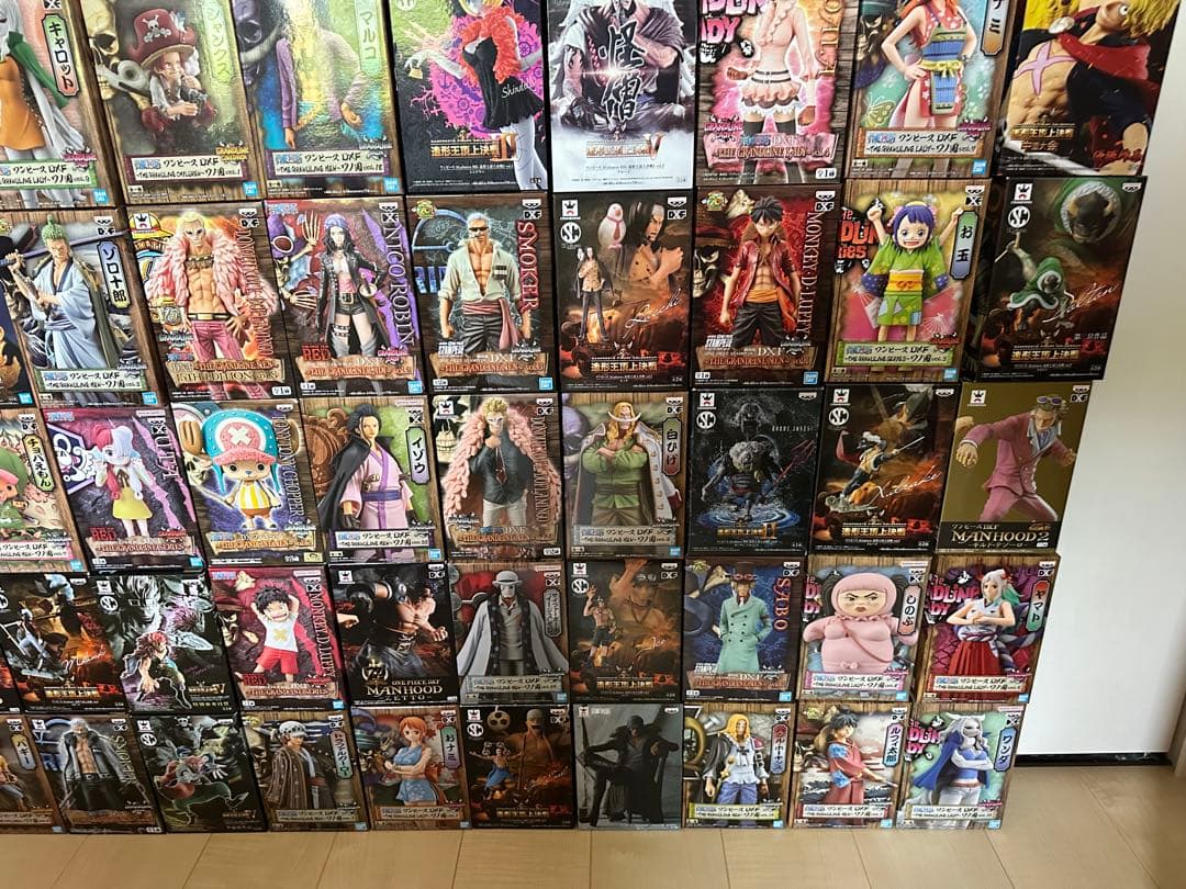 ワンピースフィギュア引退品90個まとめ売り