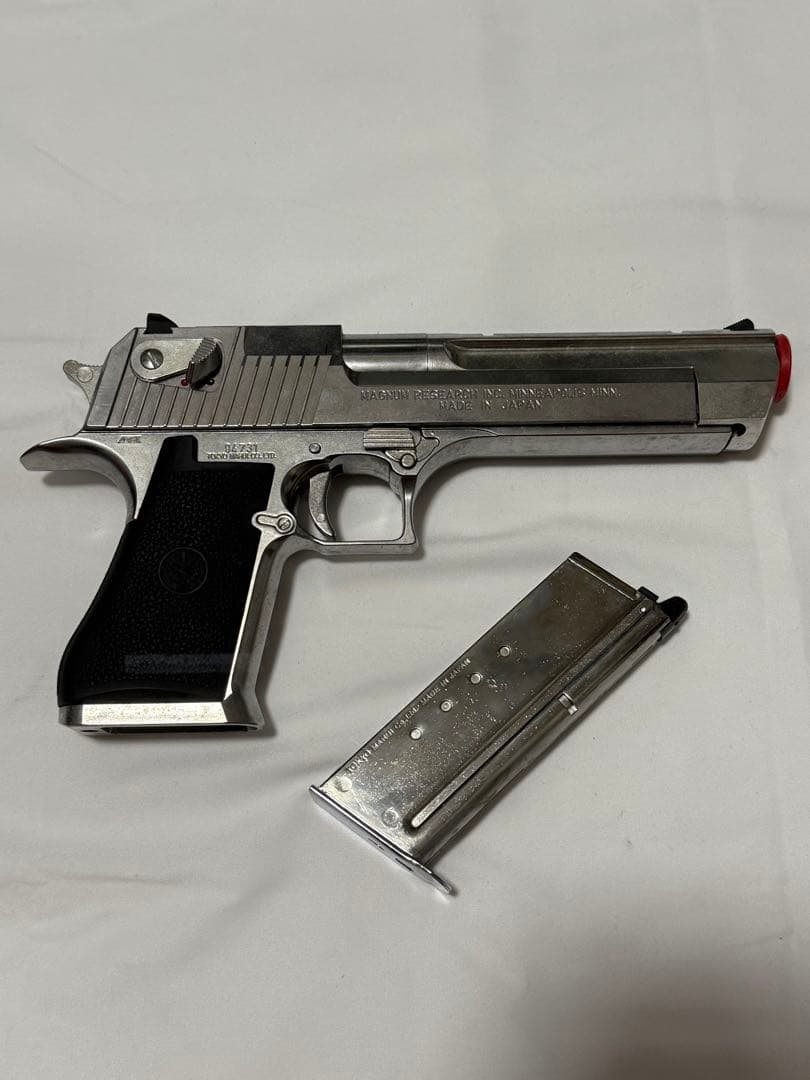 DESERT EAGLE .50AE ガスガン クロームステンレス　東京マルイ