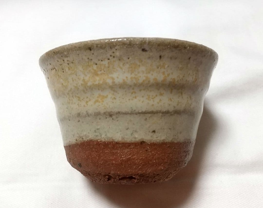 西岡小十】斑唐津 ぐい呑 共箱 - メルカリ