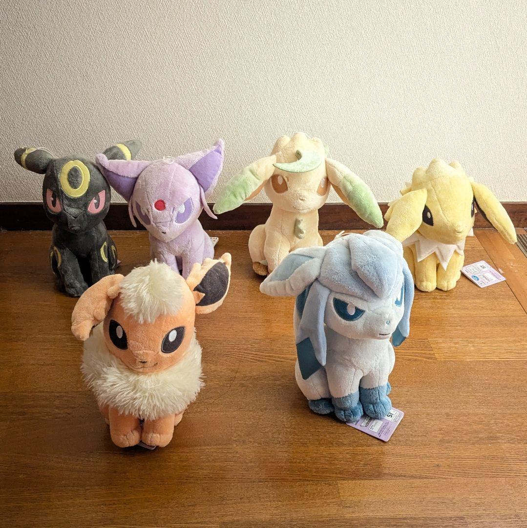 ポケモン ポケットモンスター　イーブイ　アイラブイーブイ ぬいぐるみ　キーホルダ