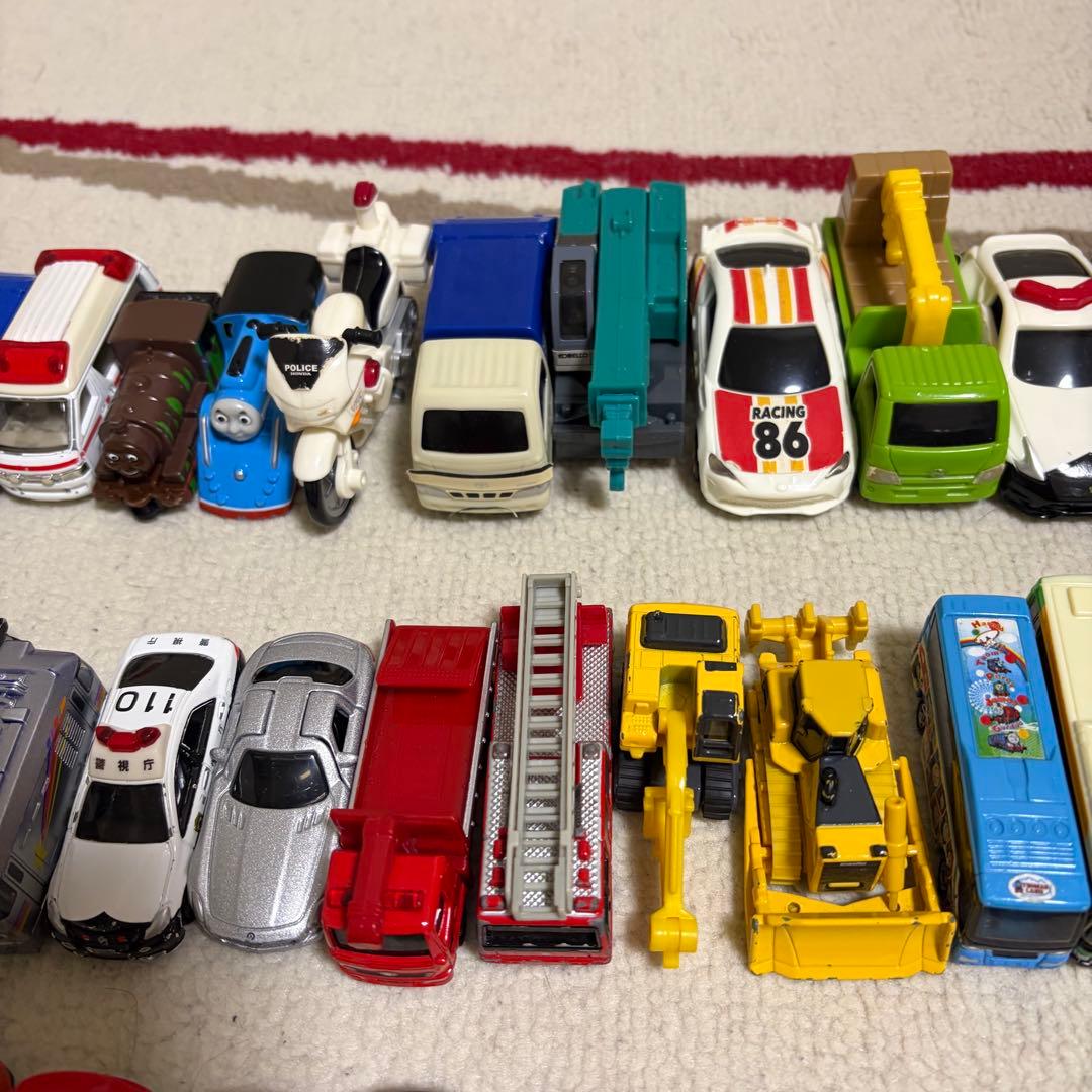 トミカ　72台　まとめ売り