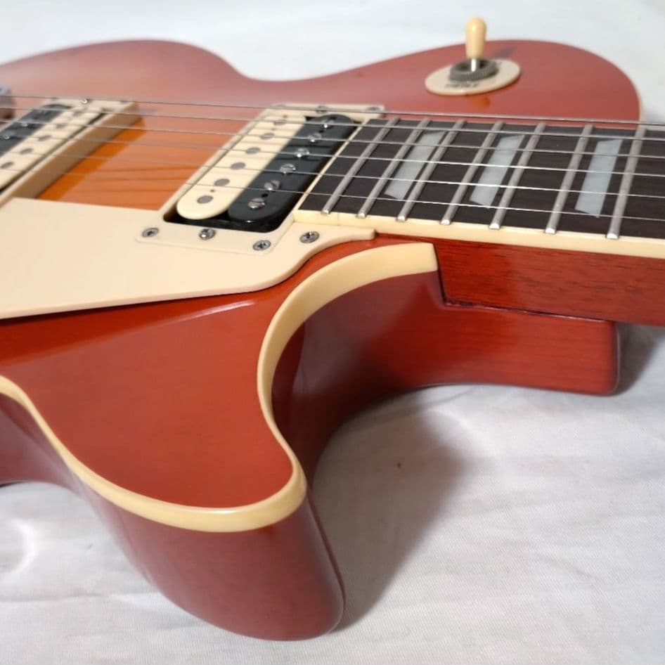 美品 BUSKER'S レスポールタイプ LPS300 ケース付 BUSKERS - メルカリ