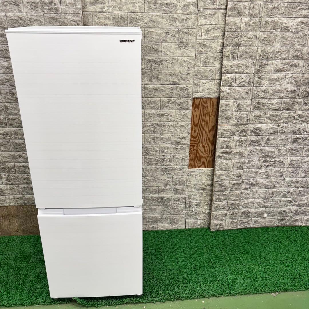 647SHARP 付け替えどっちもドア　大容量179L 冷蔵庫　小型　一人暮らし