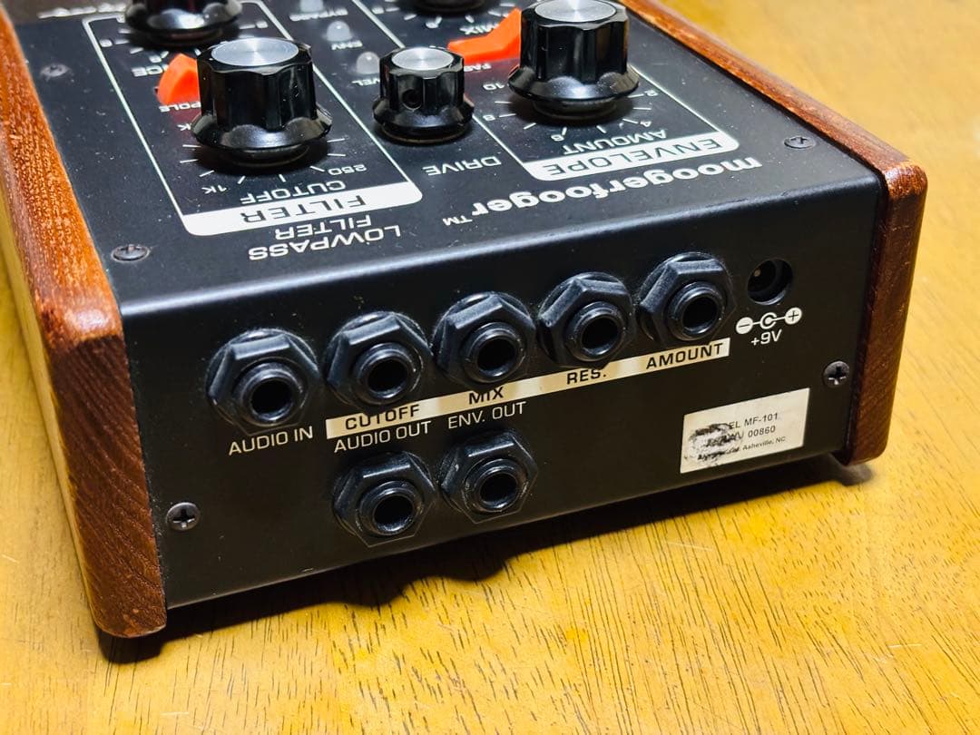 ギター Moogerfooger MF-101 Lowpass Filter