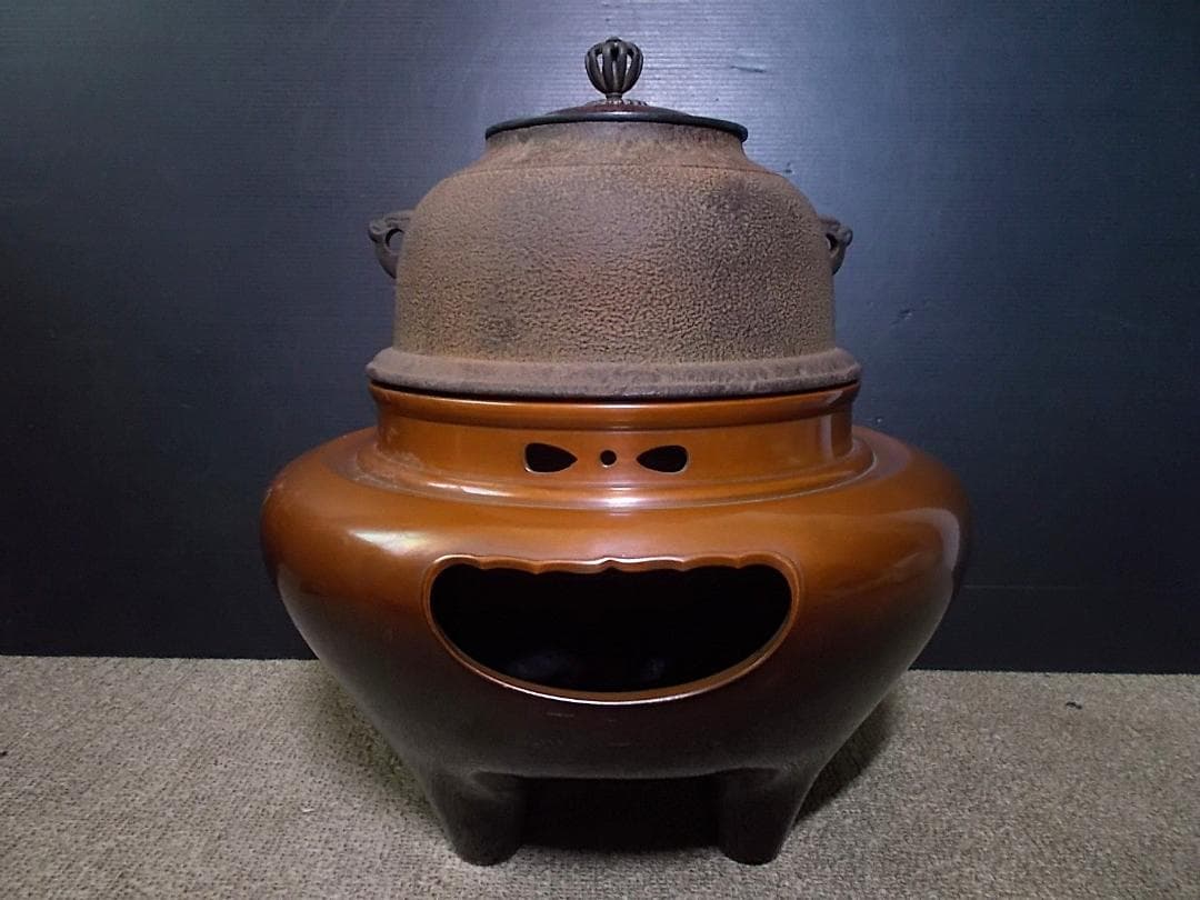 茶道具 人間国宝 釜師:高橋敬典 唐銅朝鮮風炉 茶釜 箱/雄芳造 送料