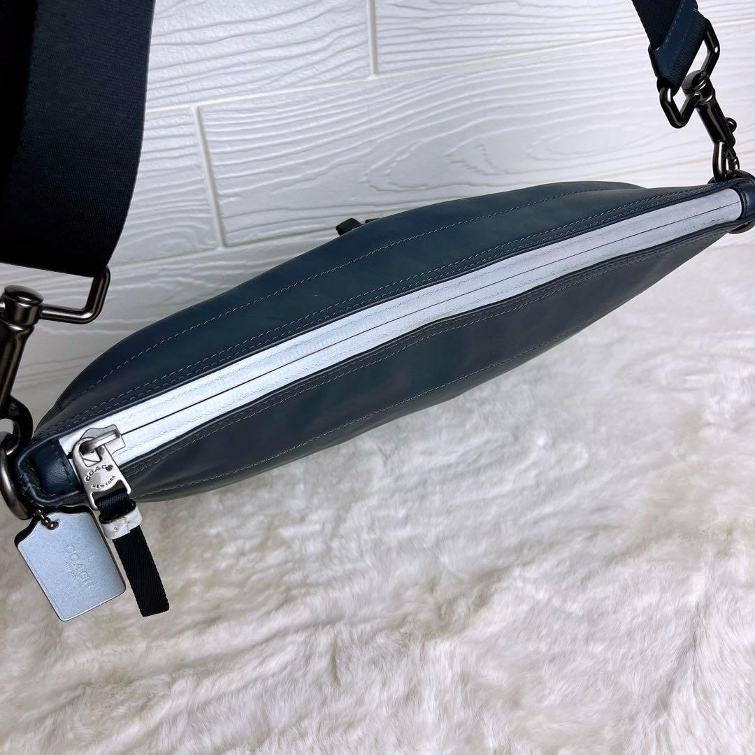 極美品☆COACHコーチ ショルダーバッグ レザー ネイビー ビジネス