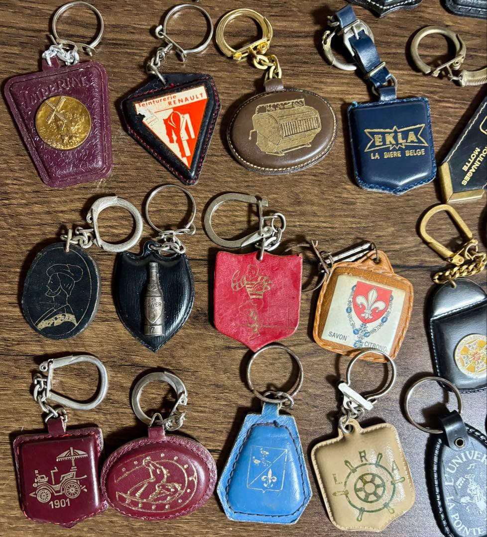 884【50個!】ヴィンテージ フランス フレンチ キーホルダー