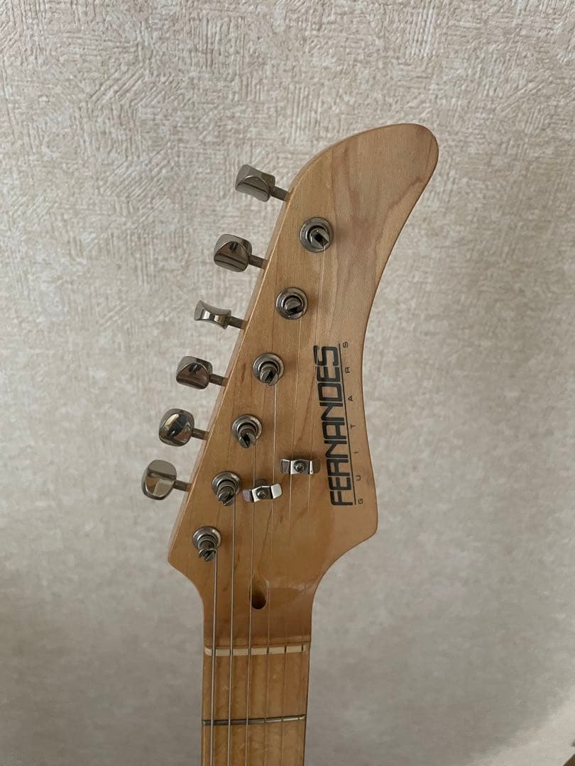 FERNANDES エレキギター パール レッド ストラトキャスタータイプ