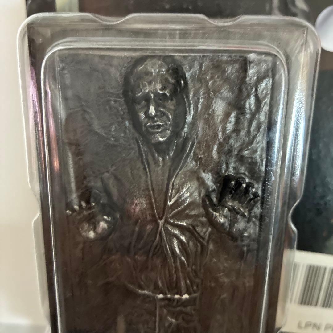 スターウォーズ　ブラックシリーズ　ハンソロ　カーボナイト